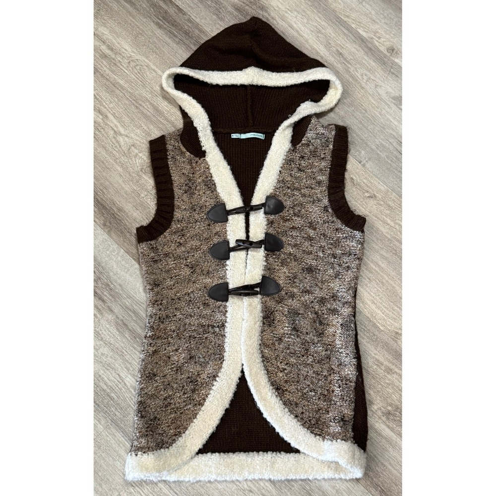 Maurices Womens Hooded Toggle‎ Vest Brown Multi Color Knit Sherpa Lined Size M